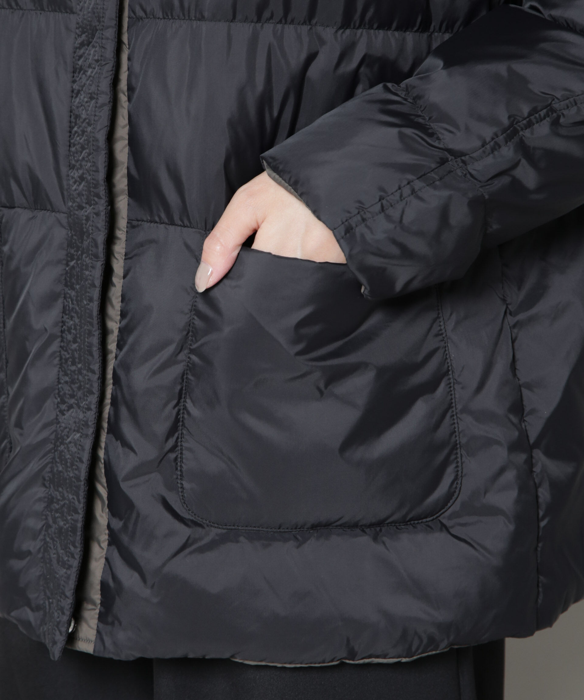 nano･universe「撥水加工ライトダウン リバーシブルノーカラージャケット」|ダウン|