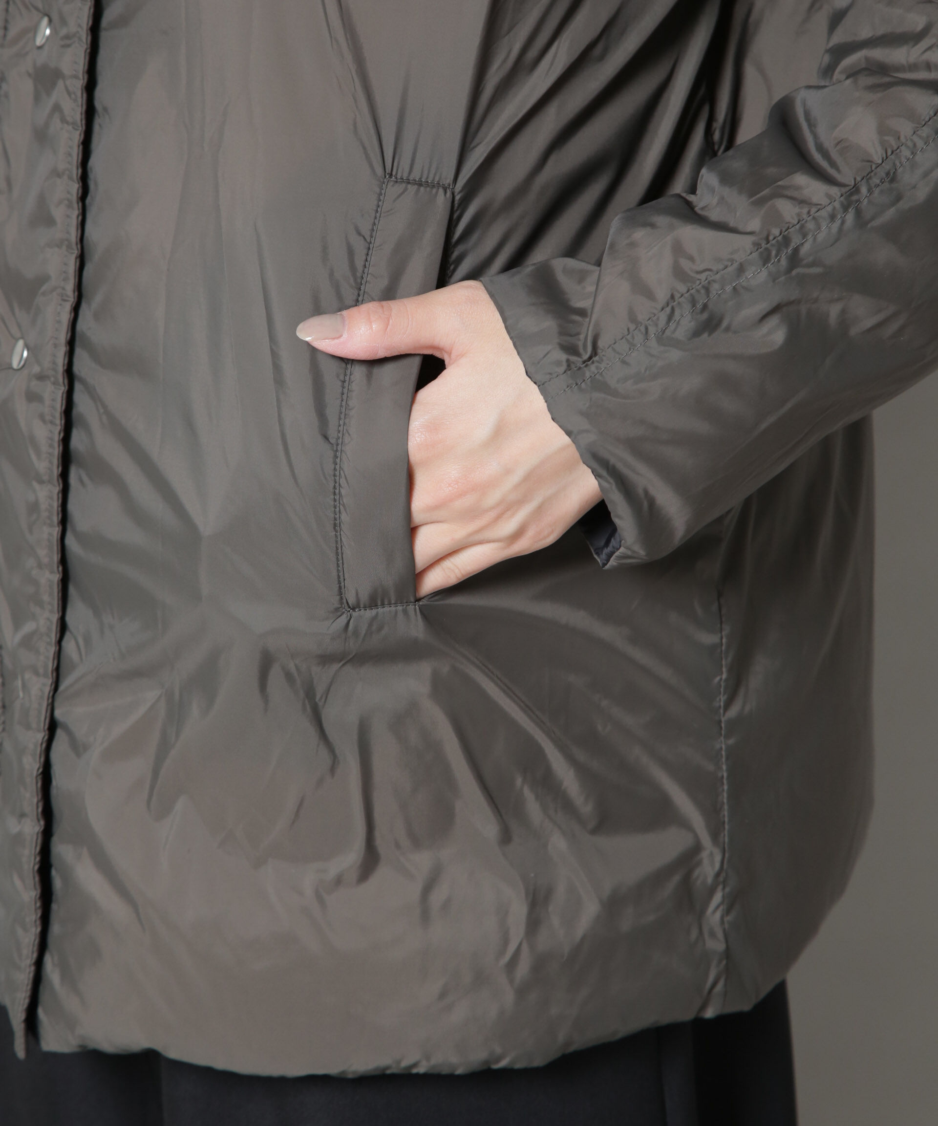 nano･universe「撥水加工ライトダウン リバーシブルノーカラージャケット」|ダウン|