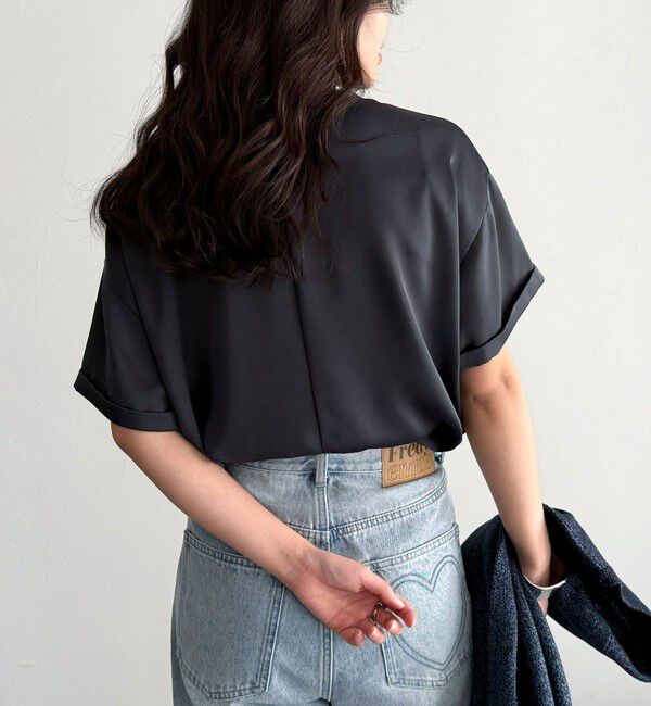 fredy emue「【WEB限定カラーあり】サテン半袖Tシャツブラウス」|シャツ・ブラウス|