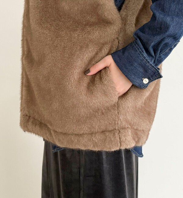 fredy emue「フェイクファーフードベスト」|ベスト・ジレ|