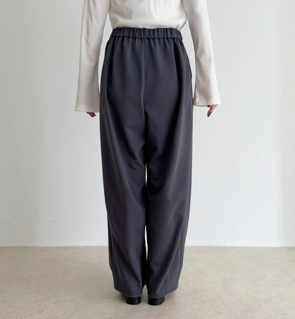 fredy emue「コクーンギャザーパンツ」|チノ|