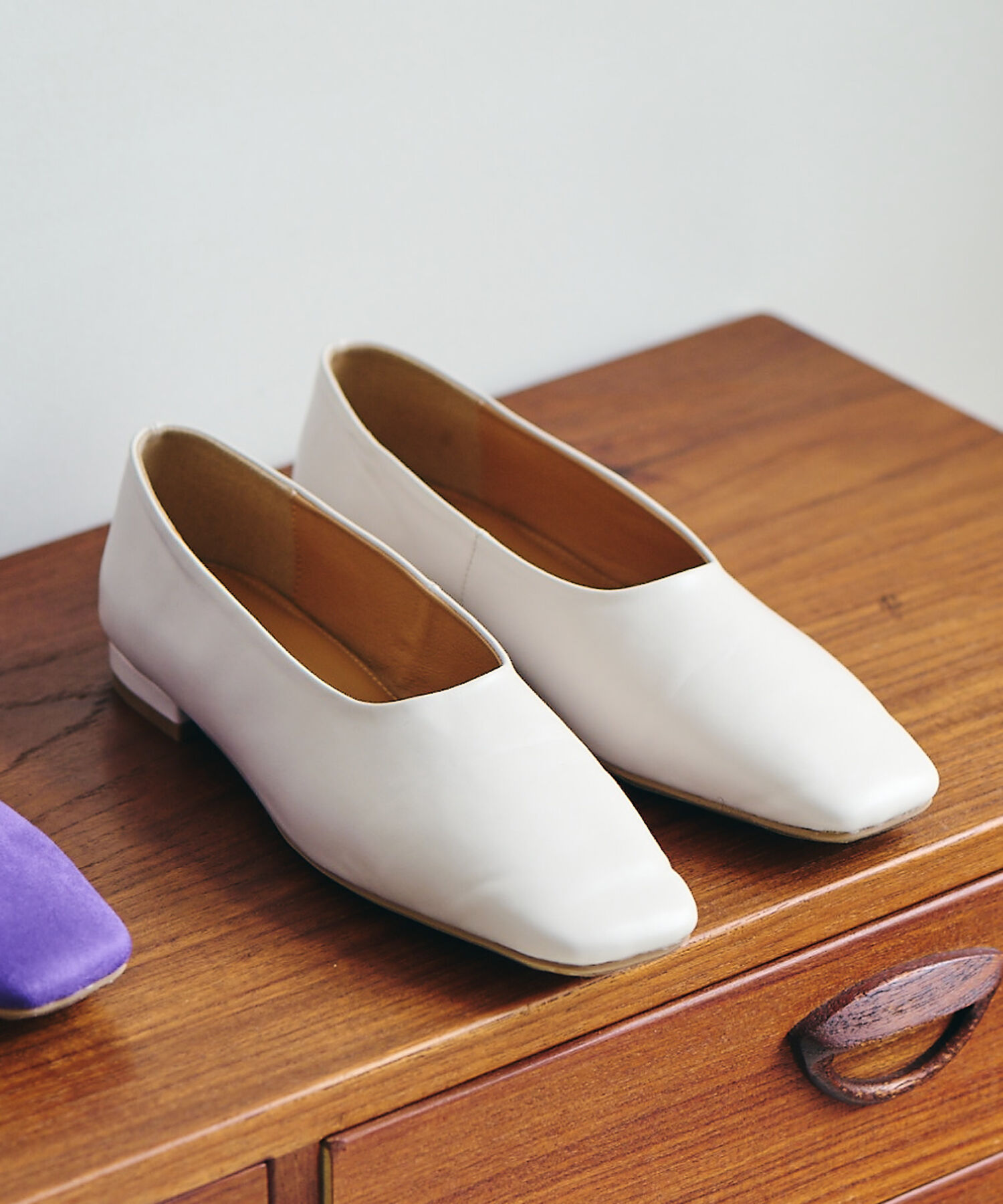 Juze「スクエアフラットパンプス」|パンプス|