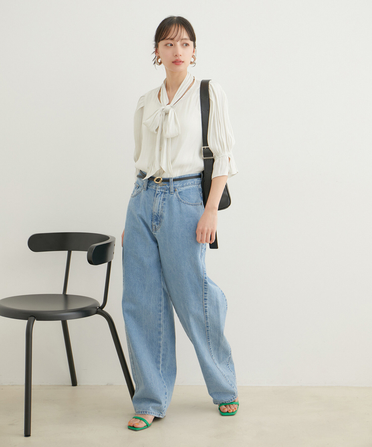 VIS「【選べる素材】アソートボウタイリボンブラウス」|シャツ・ブラウス|