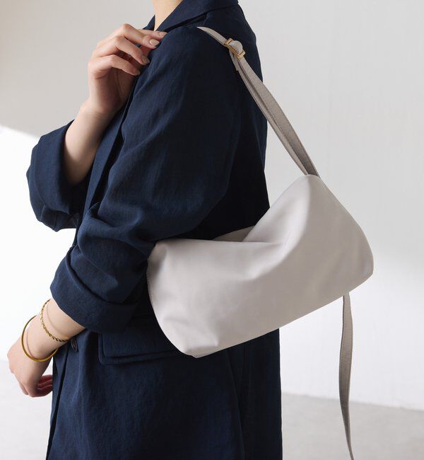  「《Matsushita企画》【軽量180g/強撥水】撥水ボックスショルダーバッグ」|ショルダー・メッセンジャー|