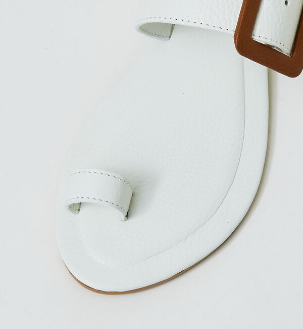 AU BANNISTER「【販売店舗限定】サムホルダーフラットサンダル」|サンダル|