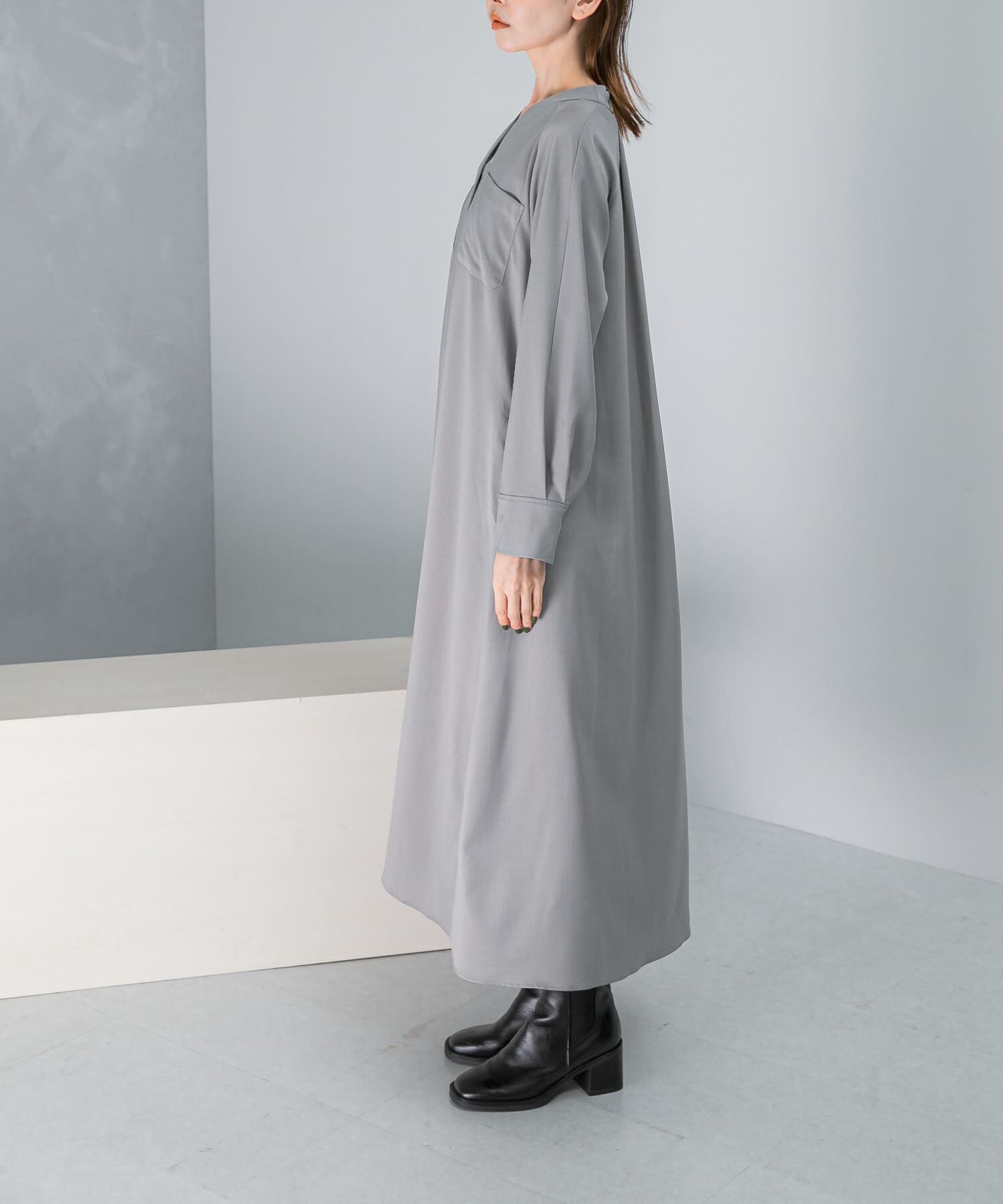 URBAN RESEARCH ROSSO「ポケットデザインVネックワンピース」|ワンピース|