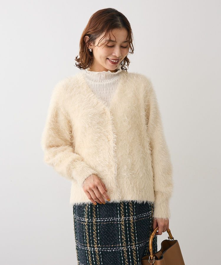 Green Parks「シャギーVネックカーディガン」|カーディガン|Ecru