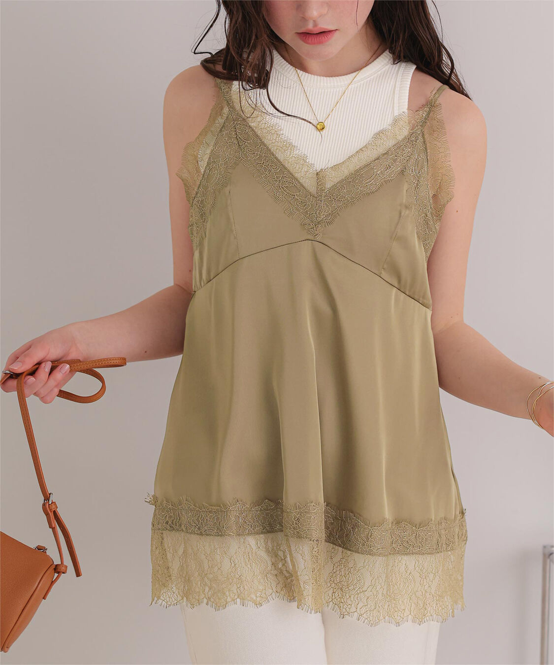 titivate「レースサテンキャミソールトップス」|キャミソール|