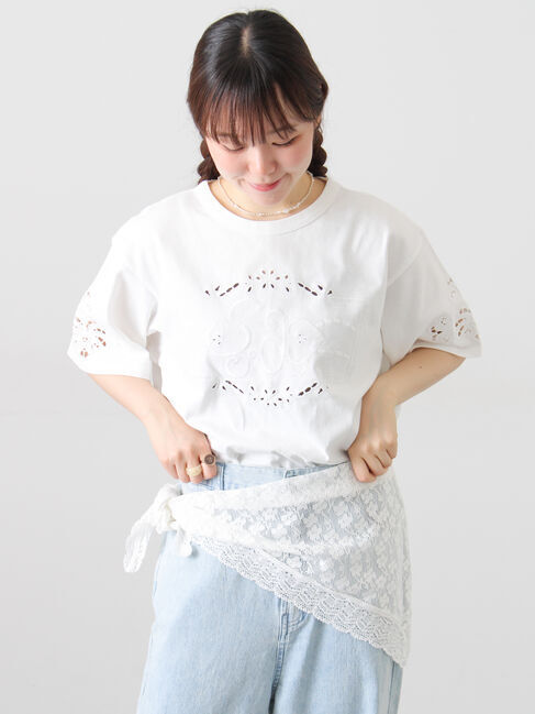 Samansa Mos2「三角ストール付カットワーク刺繍Tシャツ」|Tシャツ・カットソー|オフホワイト