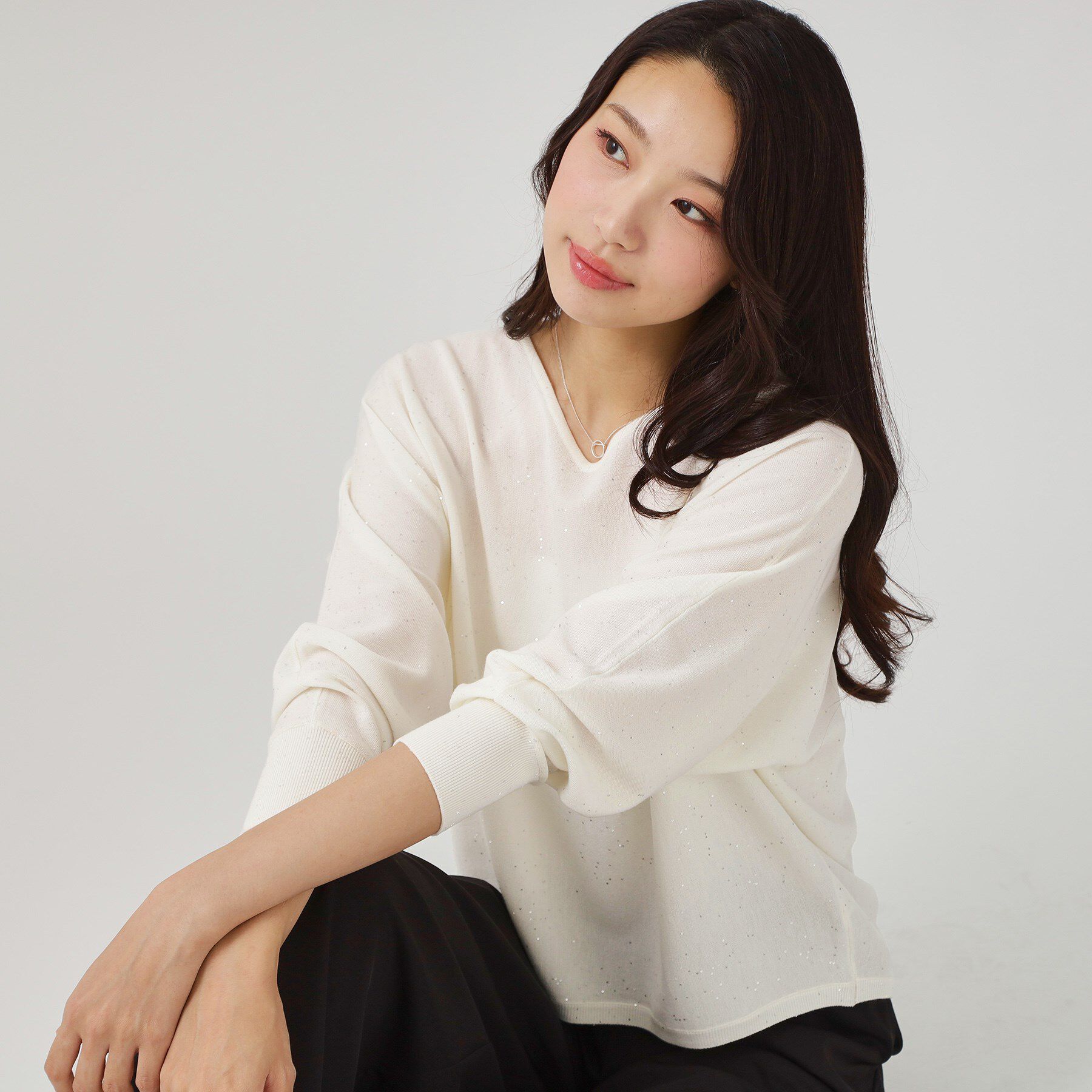 COUP DE CHANCE「【手洗い可】スパンコール入りニットトップス」|ニット・セーター|オフホワイト(003