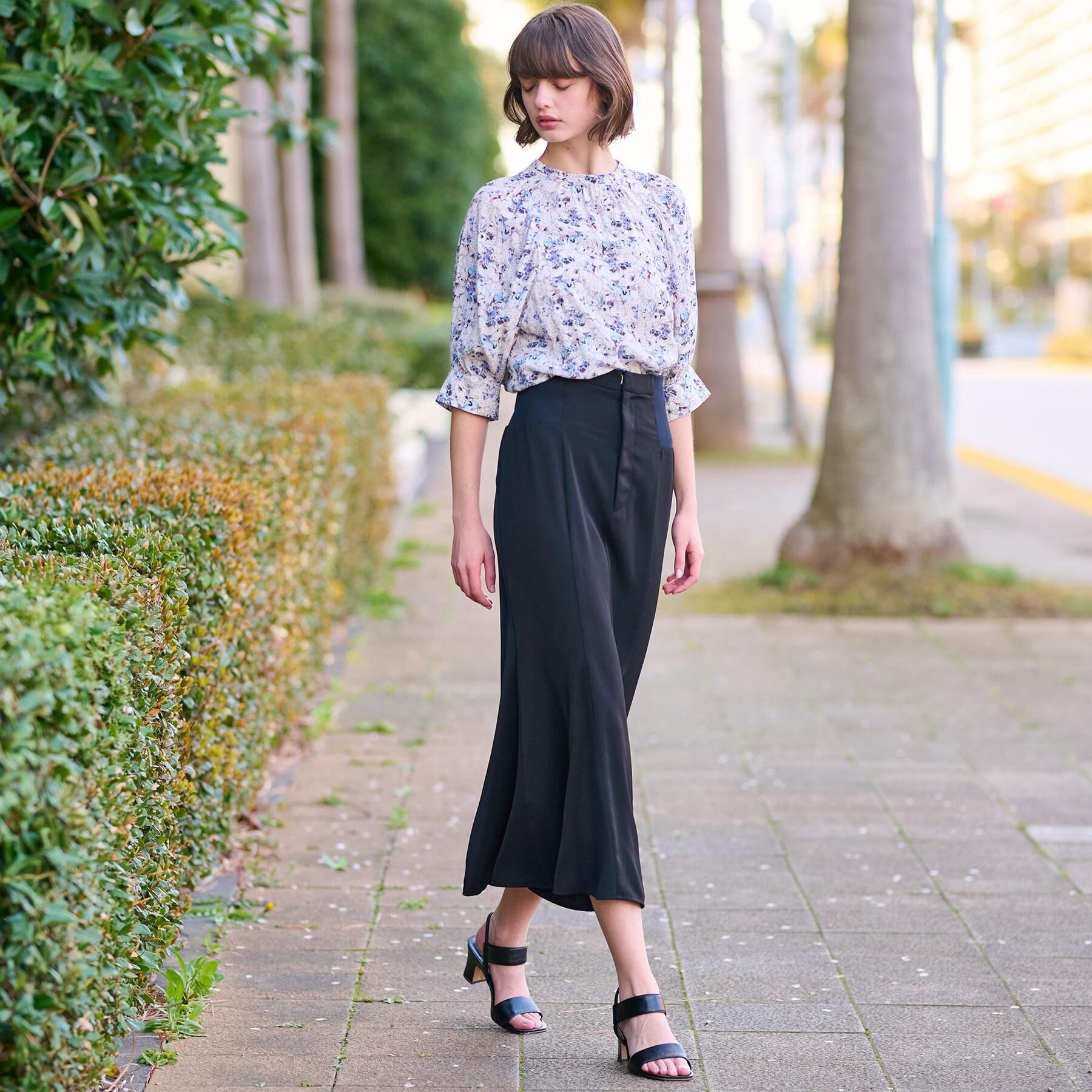 DRESSTERIOR「【着映え／花柄】フラワープリントボリュームスリーブブラウス」|シャツ・ブラウス|