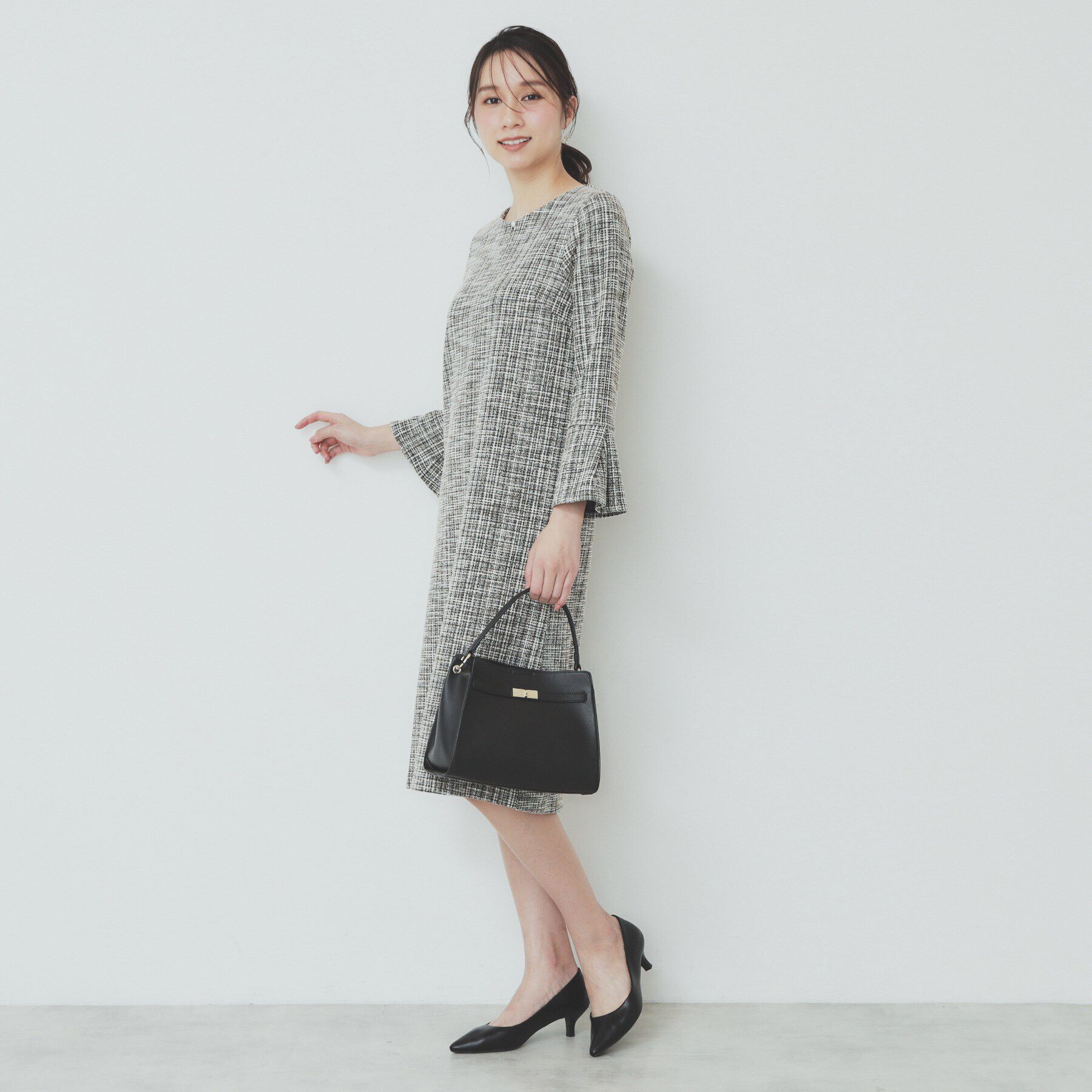 index「ストレッチラメツイードワンピース【洗濯機洗い可】」|ワンピース|