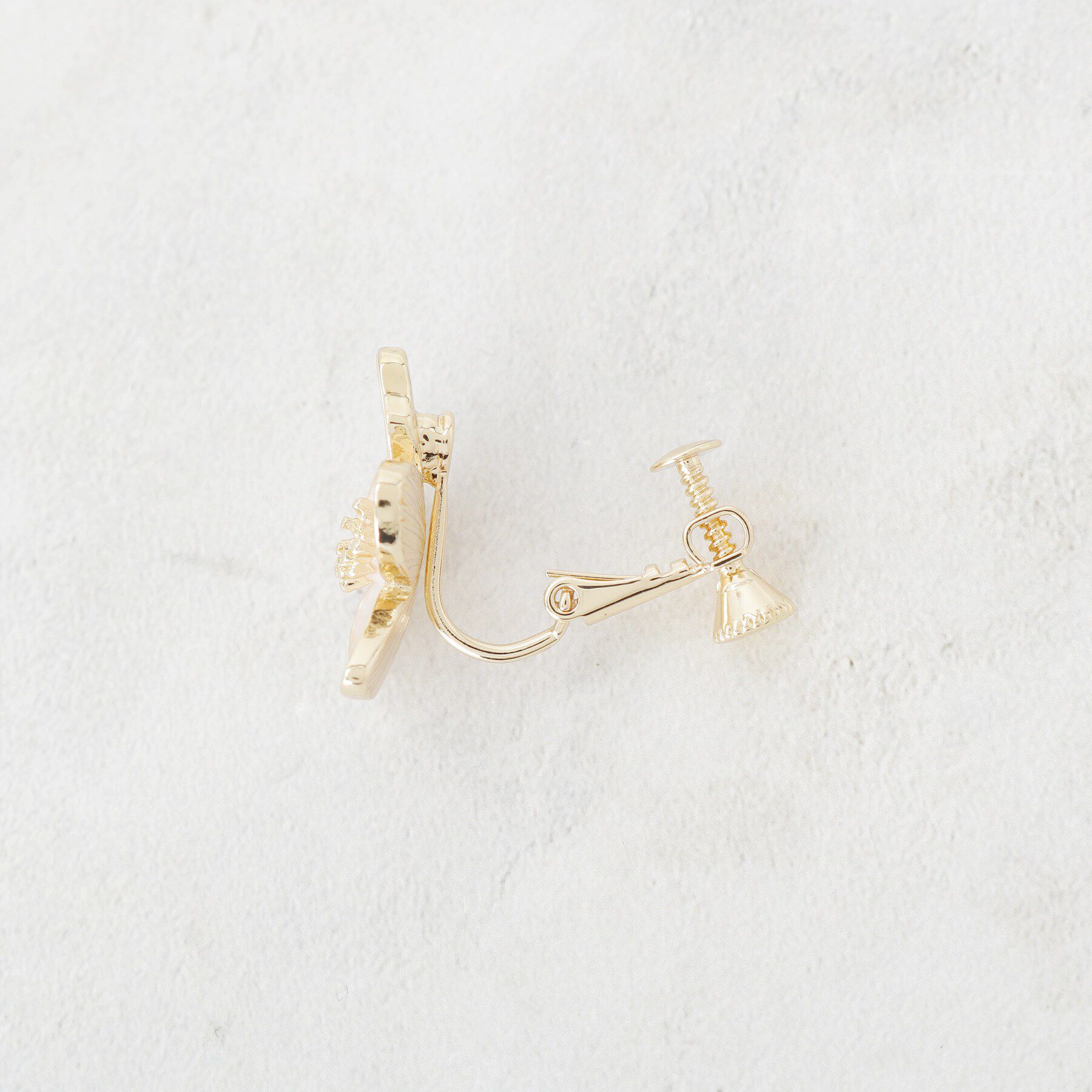 OPAQUE.CLIP「エポフラワーイヤリング」|イヤリング|