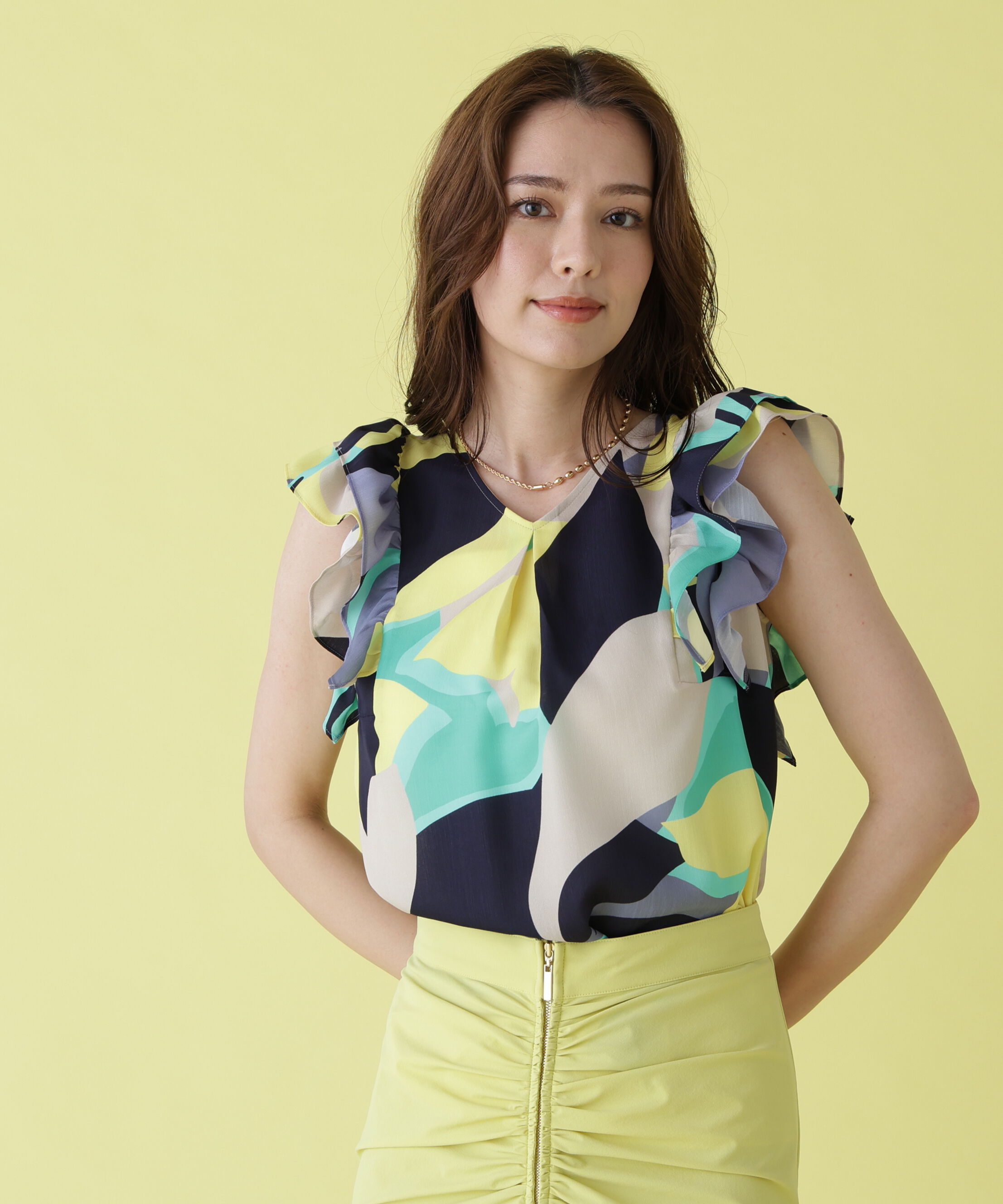  「シェードリーフプリントＶネックブラウス」|シャツ・ブラウス|