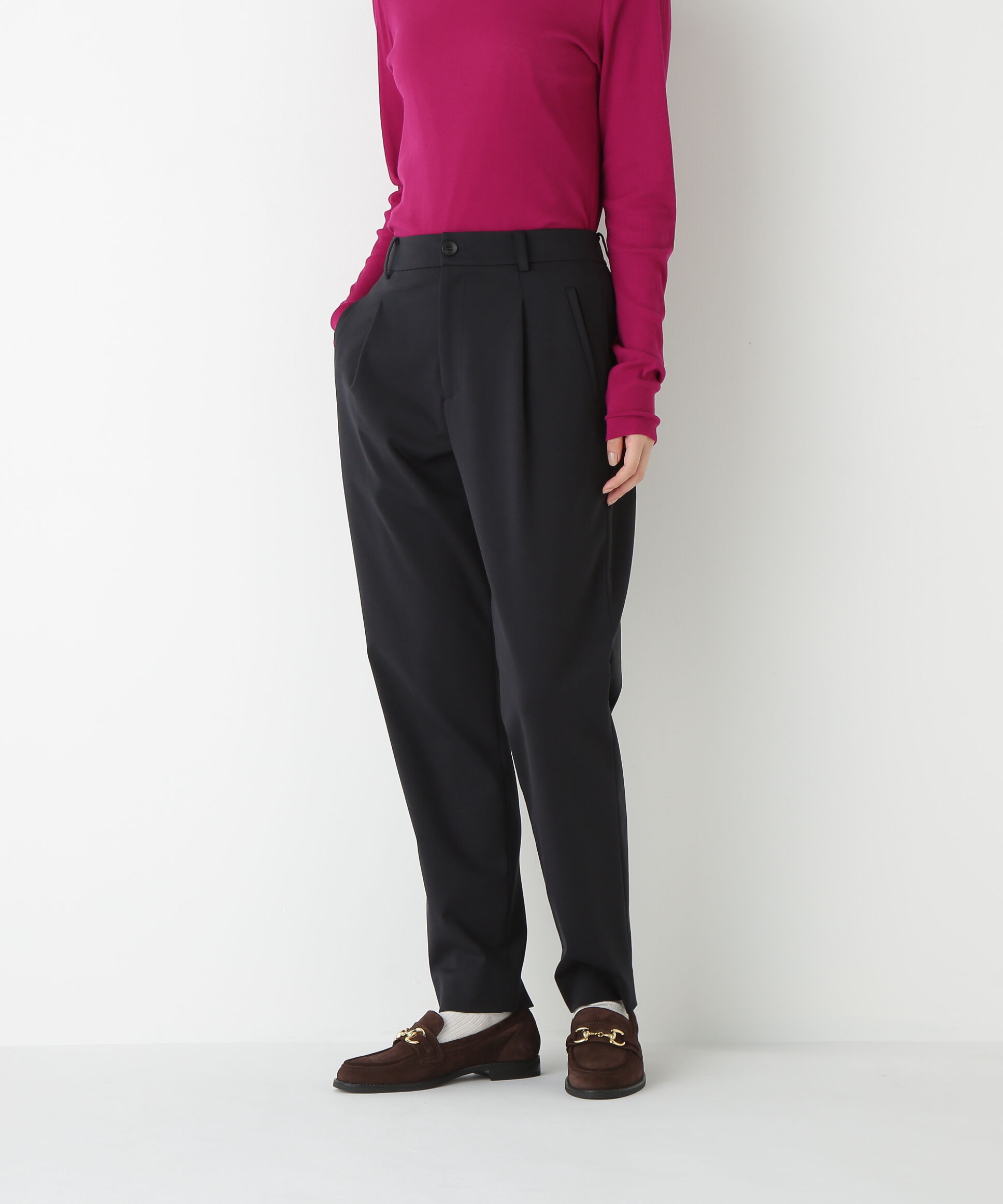  「◆ストレッチポンチワンタックテーパードパンツ」|その他|ネイビー