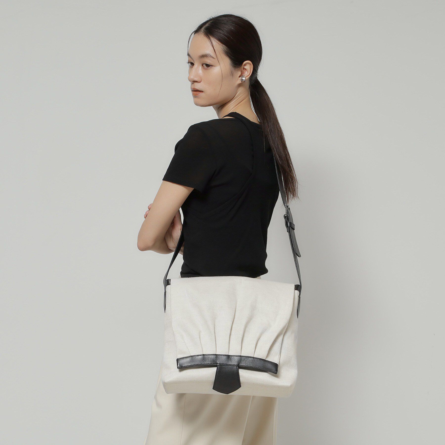 HIROKO HAYASHI「TRIS（トリス）ショルダーバッグM」|ショルダー・メッセンジャー|