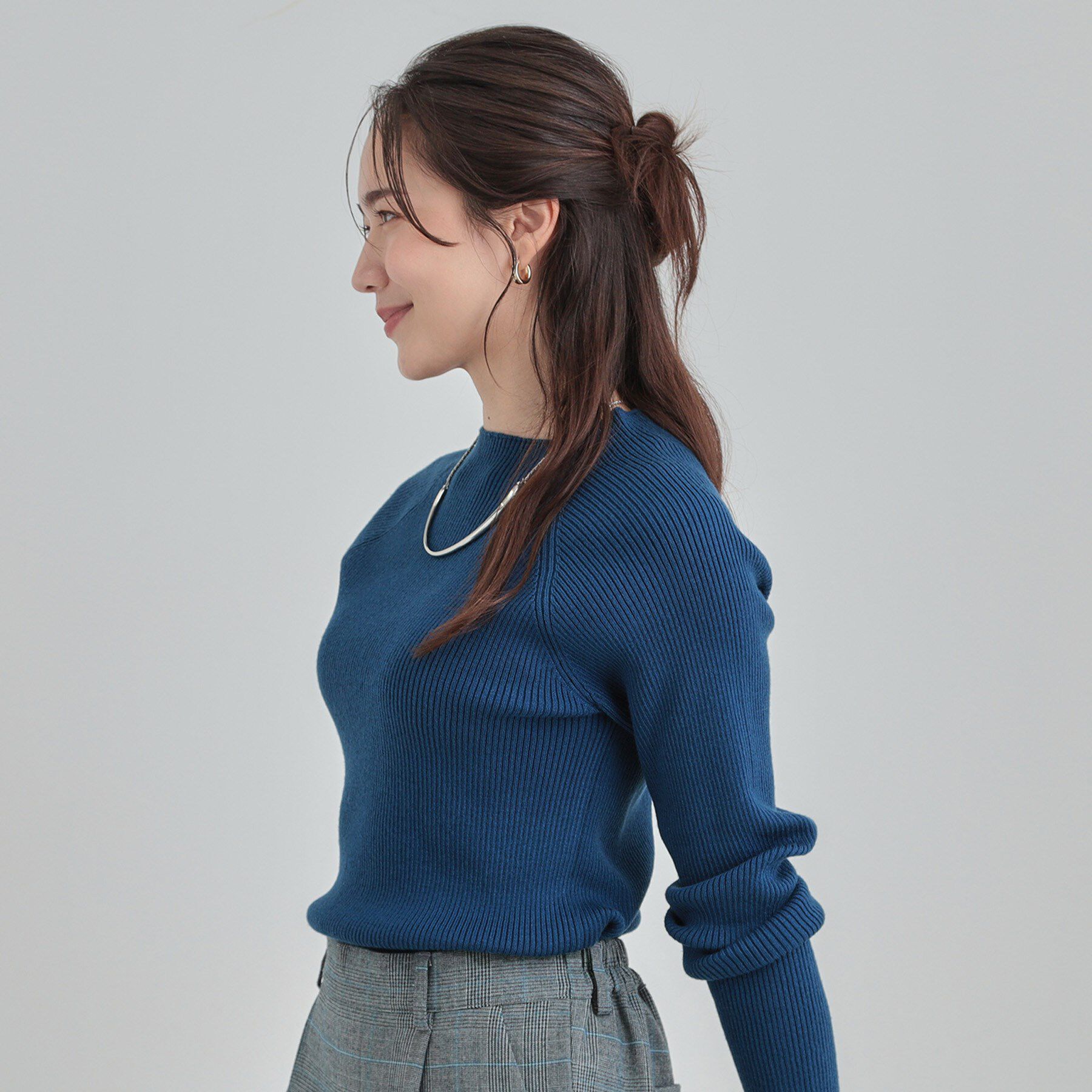 SHOO･LA･RUE「【絶妙なゆるピタ/洗濯機可】ちくちくしにくい リブハイネックやわらかニット」|ニット・セーター|