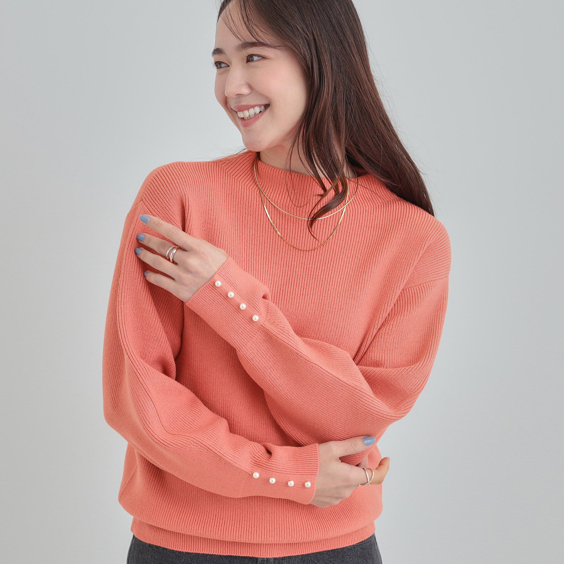 SHOO･LA･RUE「【毛玉になりにくい/洗濯機可/S-LL】お袖パールの上品ニット」|ニット・セーター|ピンク(076)
