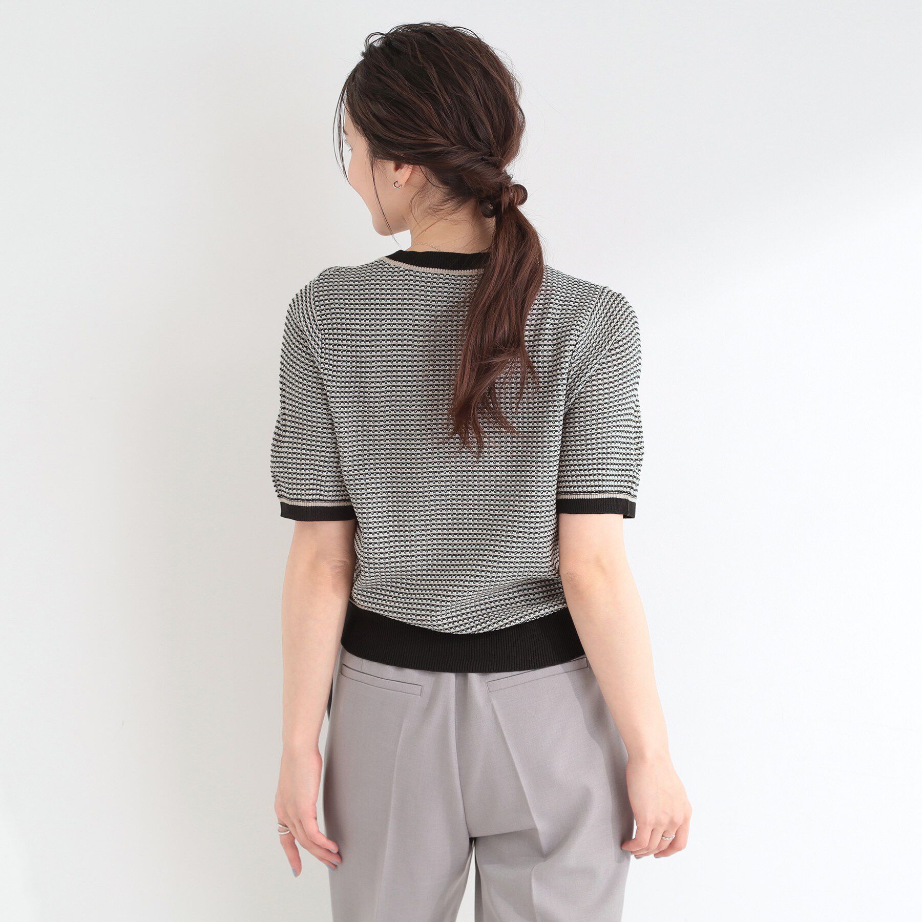 SHOO･LA･RUE「【洗濯機可/S-LL】金ボタンが上品 カノコ編み配色クルーネックニット」|ニット・セーター|