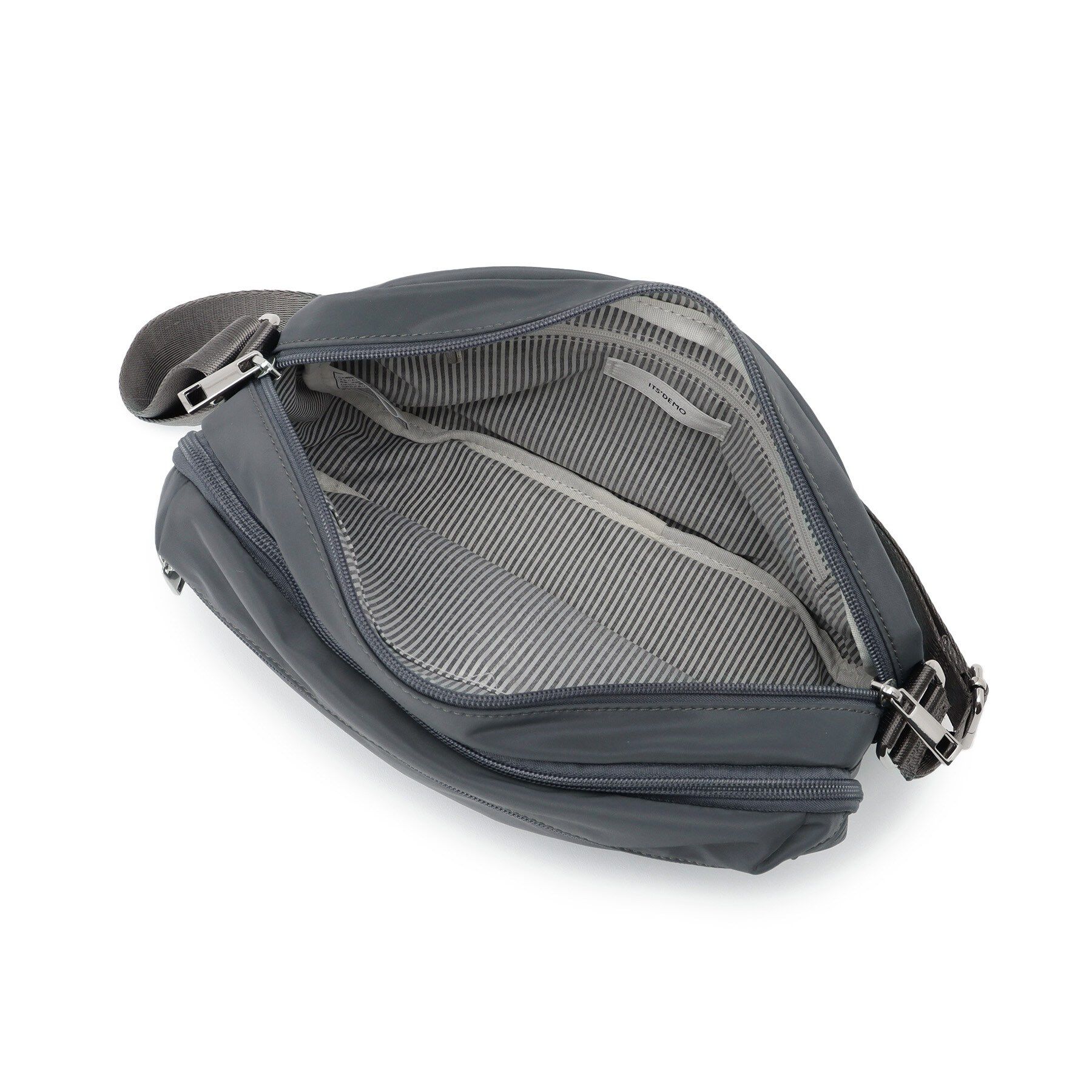 ITS&rsquo;DEMO「【8ポケット】裏地ストライプショルダー」|ショルダー・メッセンジャー|