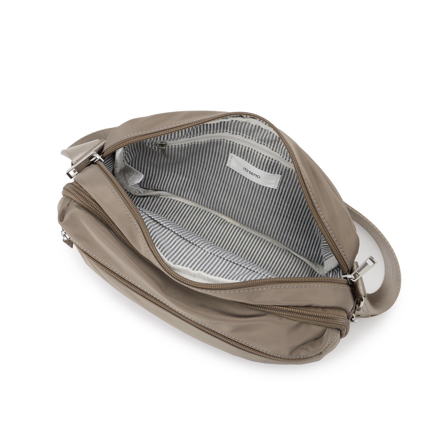 ITS&rsquo;DEMO「【8ポケット】裏地ストライプショルダー」|ショルダー・メッセンジャー|