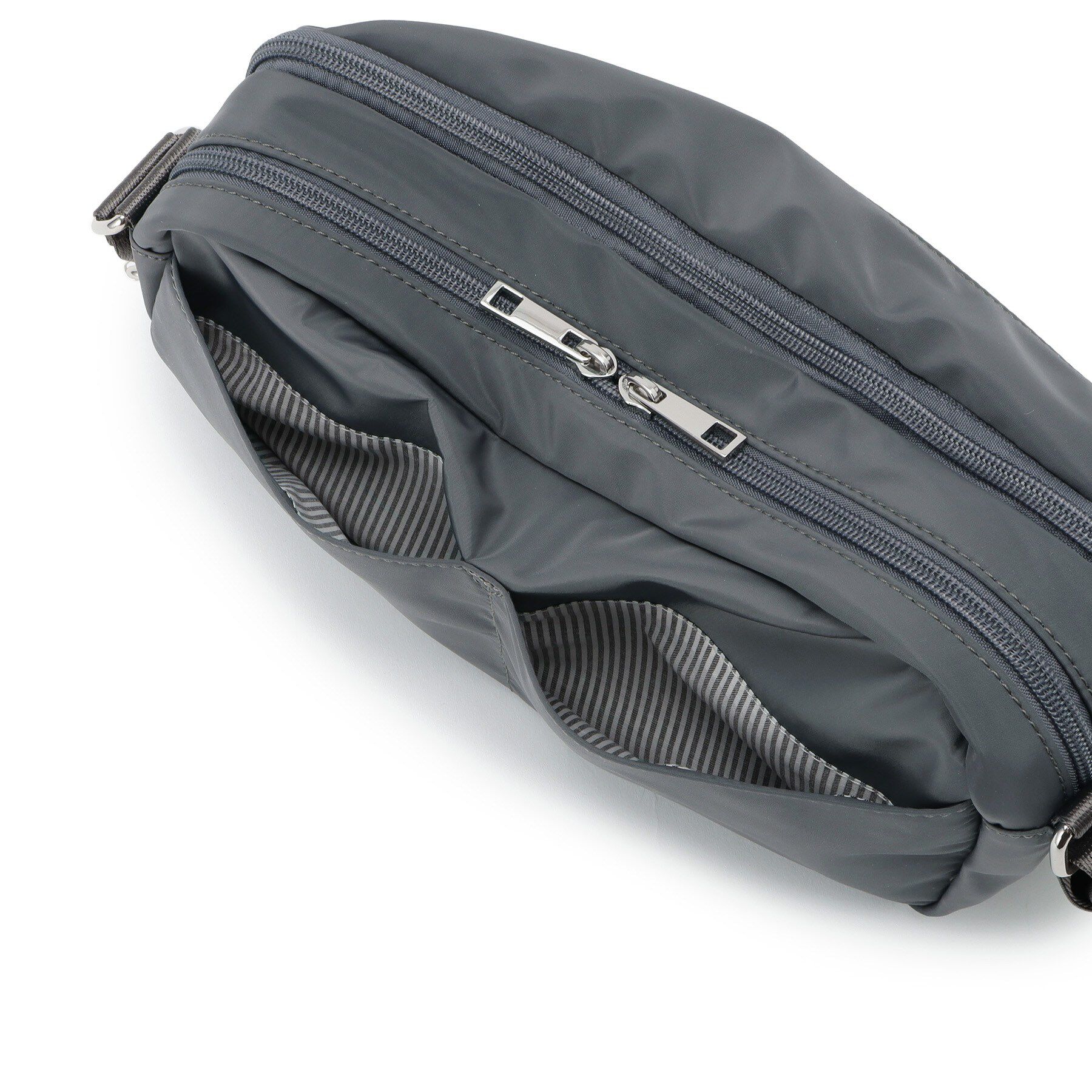 ITS&rsquo;DEMO「【8ポケット】裏地ストライプショルダー」|ショルダー・メッセンジャー|