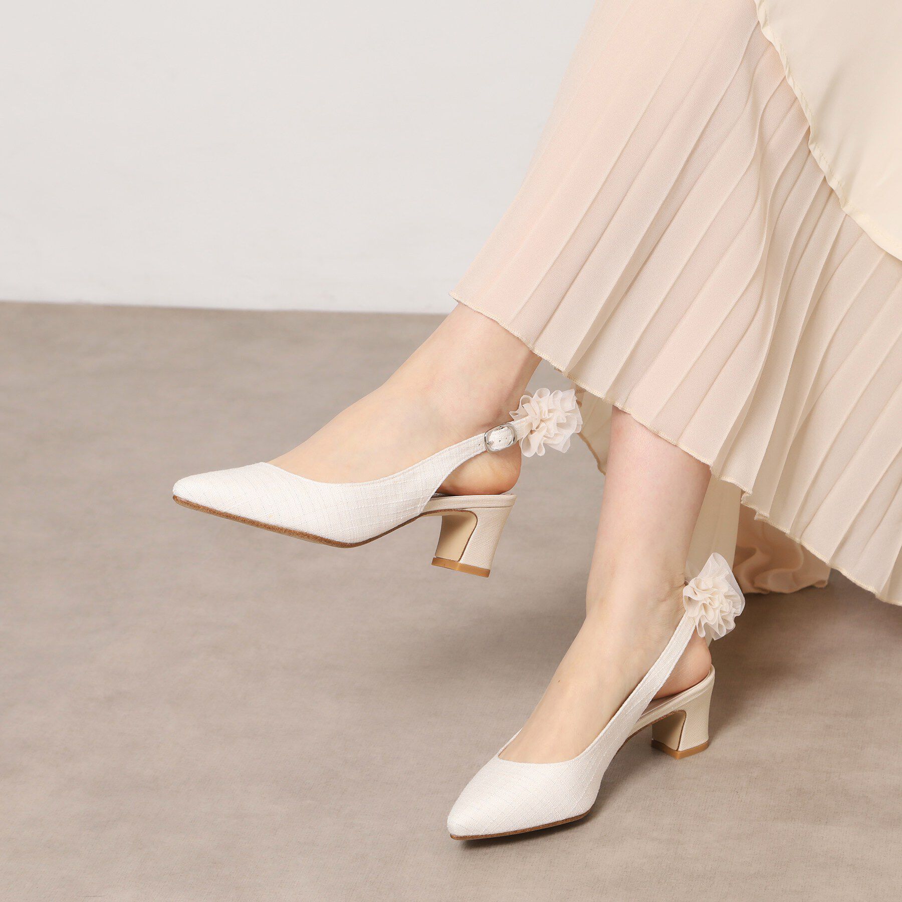 ESPERANZA「シフォンリボン付きバックストラップパンプス」|パンプス|アイボリー(304)