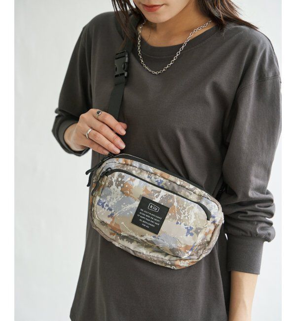 ikka「【WEB限定】KiU フロントポケットミニショルダーバッグ【撥水／防水】」|その他|