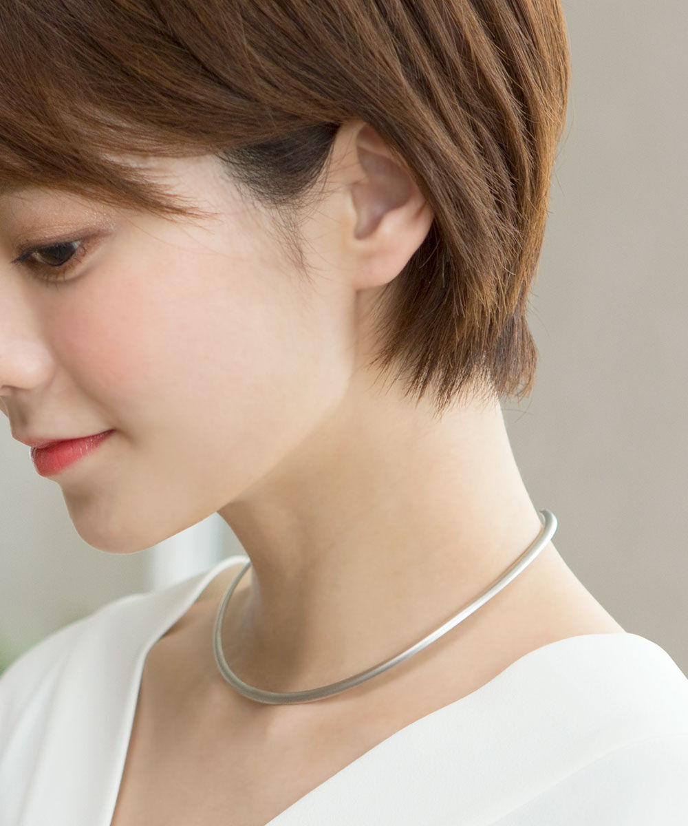 colleca la「マットメタルチョーカー」|ネックレス|シルバー