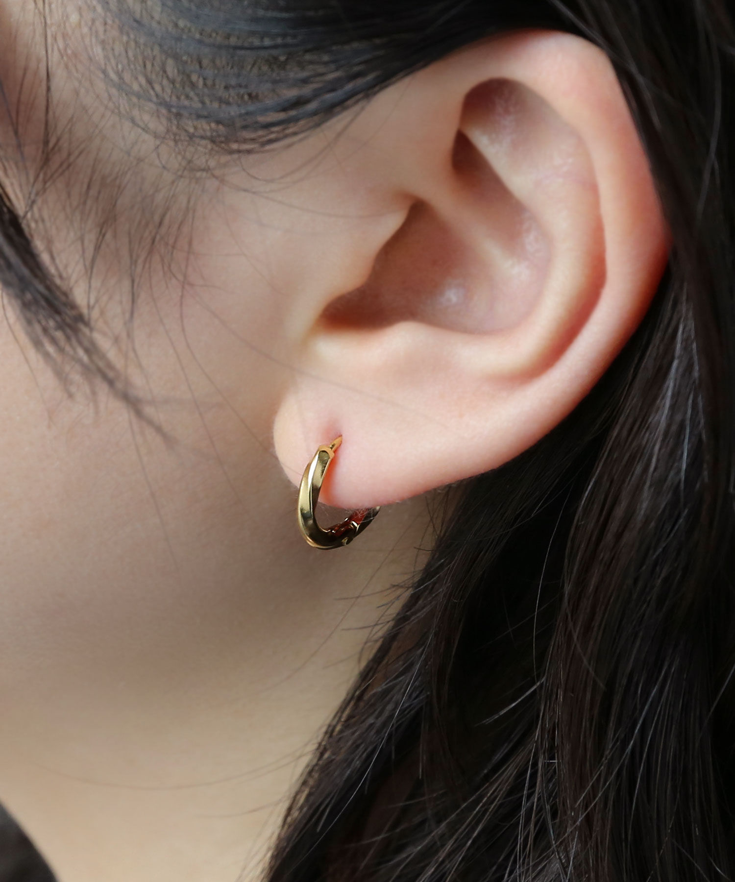 colleca la「[stainless]ステンレス・ツイストワンタッチフープピアス〈金属アレルギー対応〉」|ピアス|