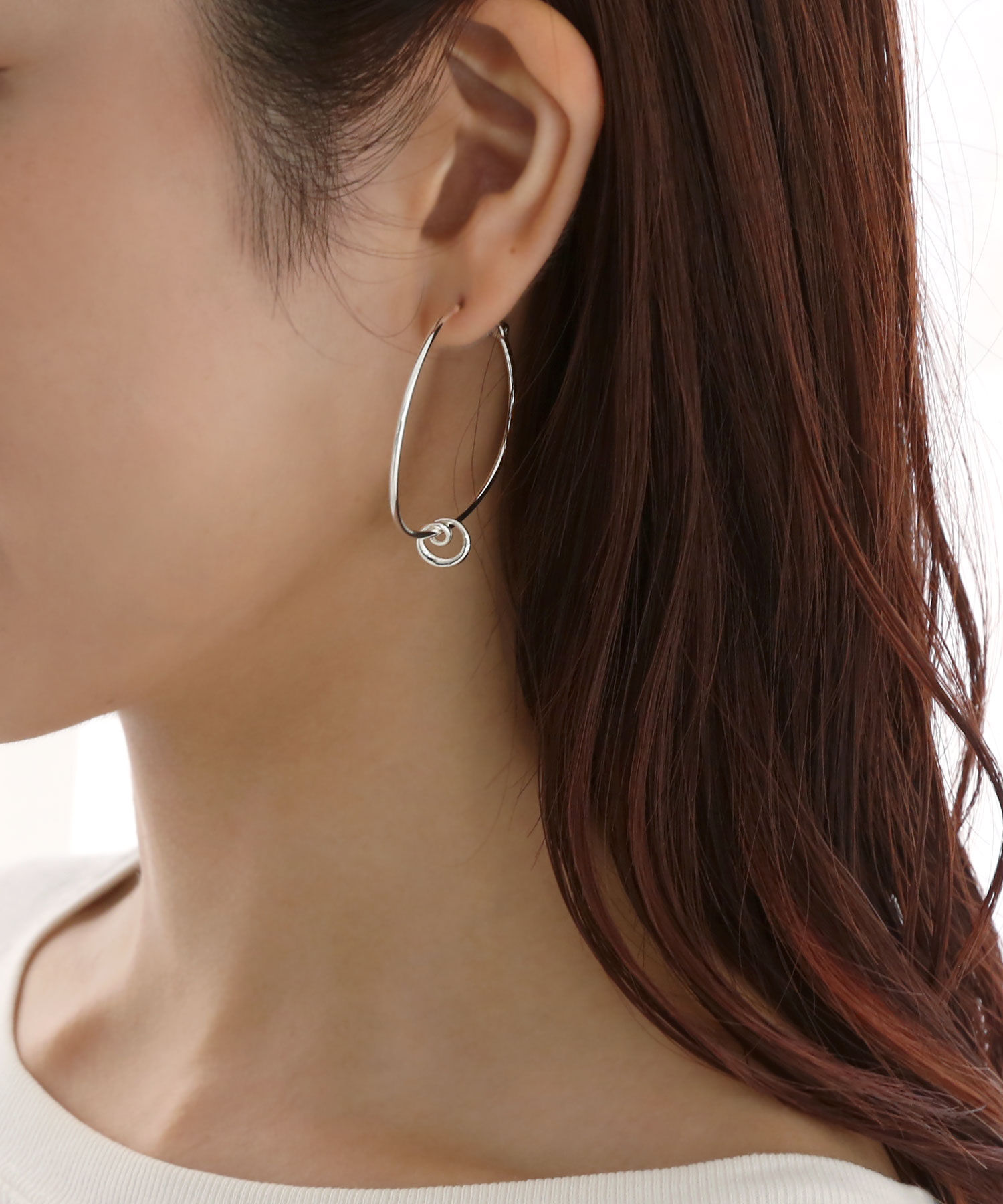 colleca la「［2WAY］スリムノットフープピアス」|ピアス|シルバー