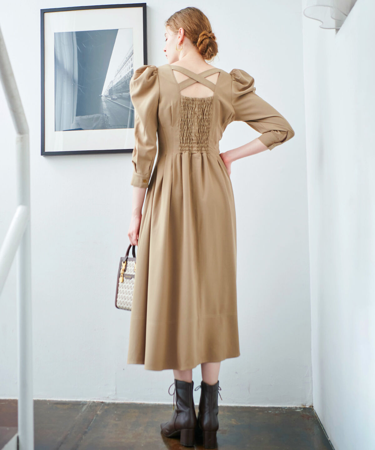 アンドクチュール「ウエストタックバックシャン長袖ワンピース」|ワンピース|