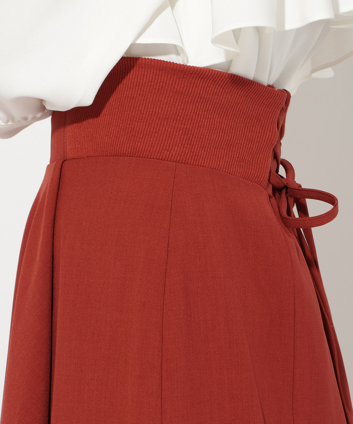 アンドクチュール「サイドリブラッフルマーメイドスカート」|フレア|