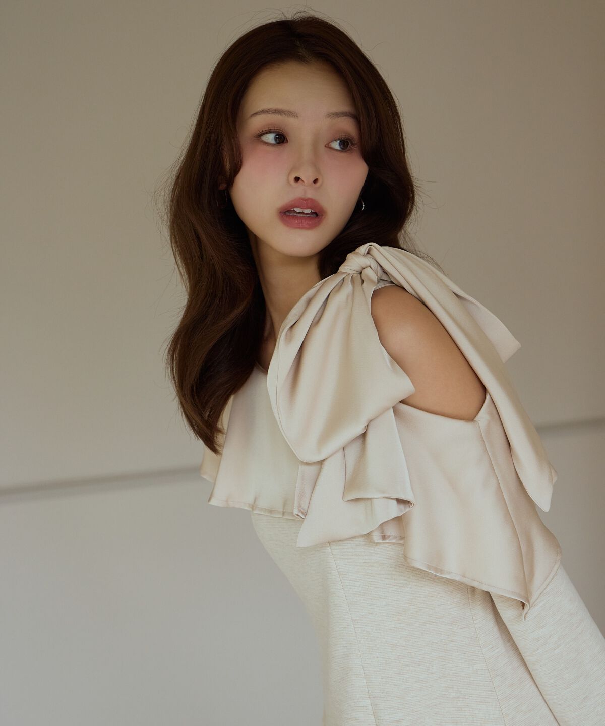 アンドクチュール「ショルダーリボンカットソーワンピース」|ワンピース|