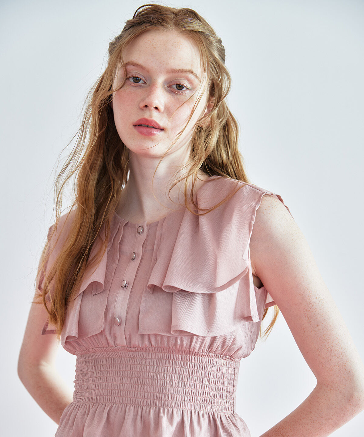 REDYAZEL「シャイニー楊柳フリルブラウス」|シャツ・ブラウス|