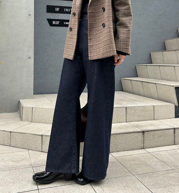  「【新色ブルー登場！】フレアデニム」|デニム|