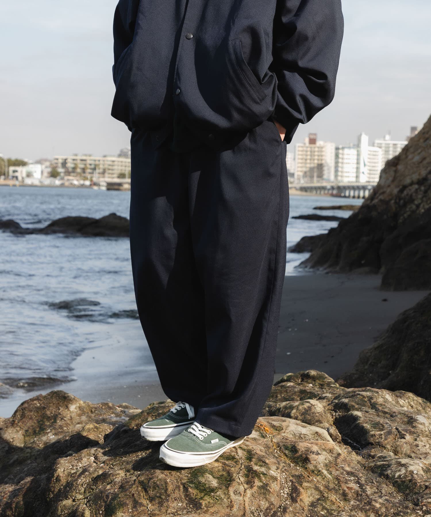URBAN RESEARCH「Wide Dad　DAD EASY WIDE PANTS」|その他|ネイビー