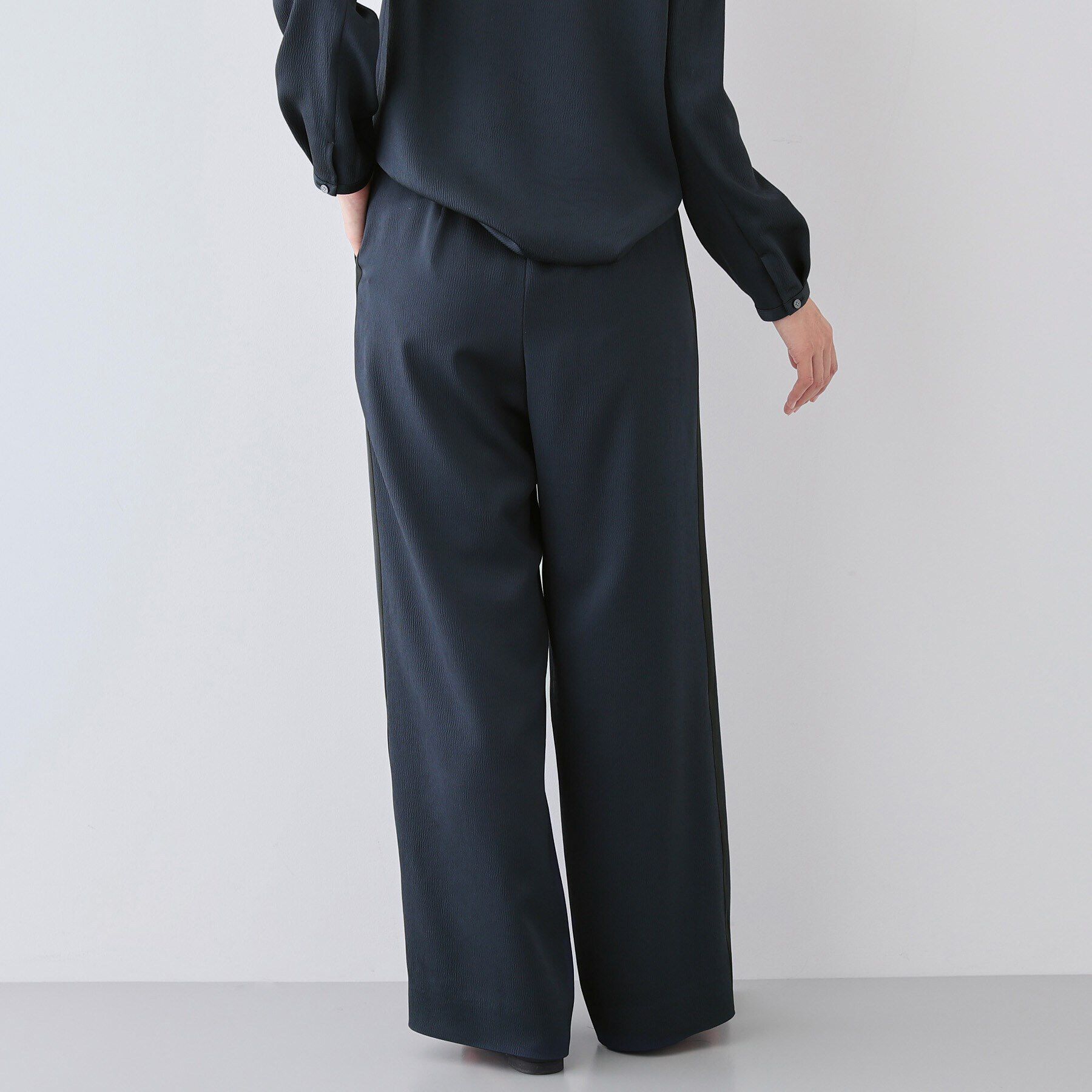 INDIVI「【日本製／SETUP可能】サイドライン ワイドパンツ」|その他|