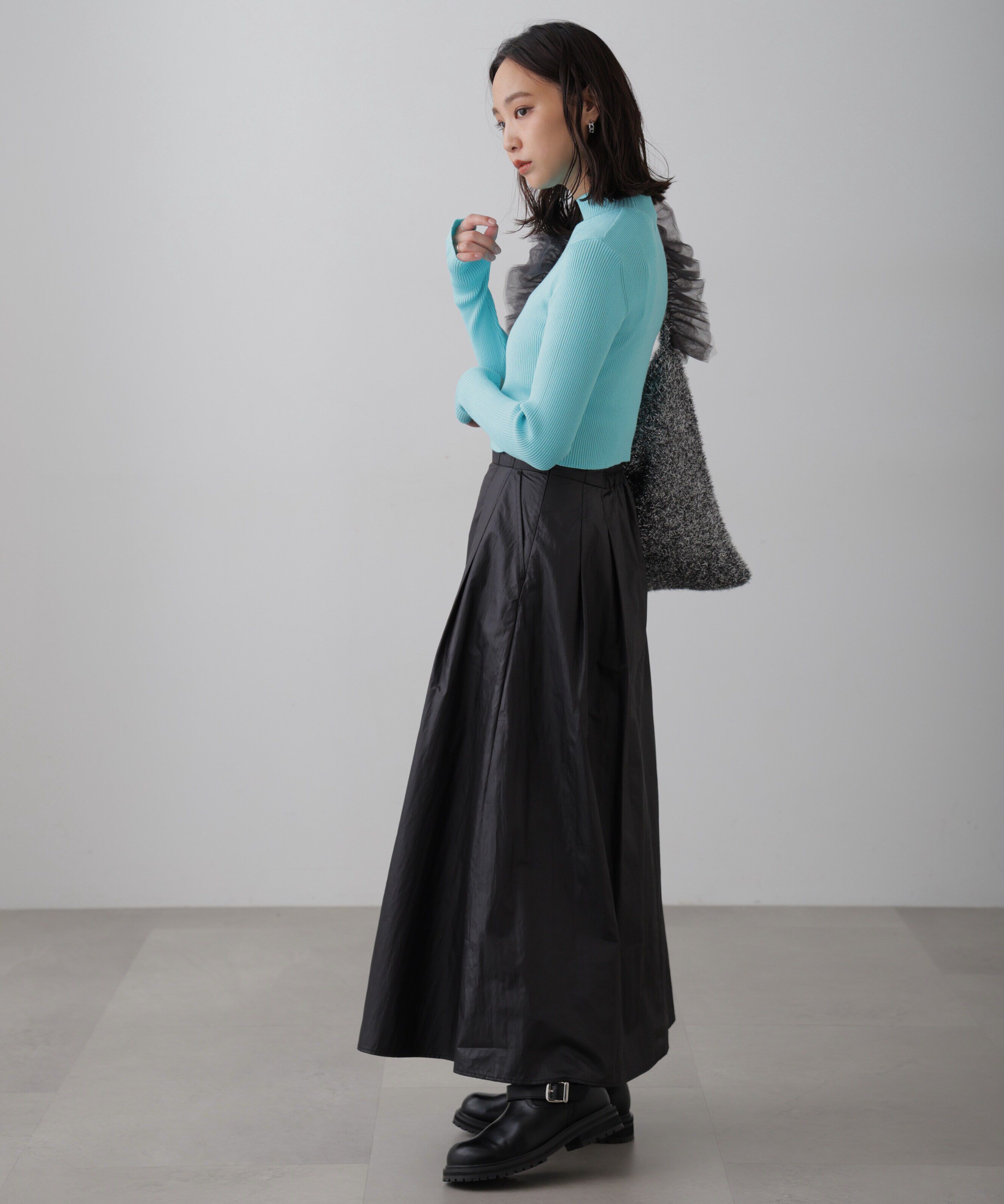  「〈洗える〉マシンウォッシャブルハイネックショート丈ニット」|ニット・セーター|