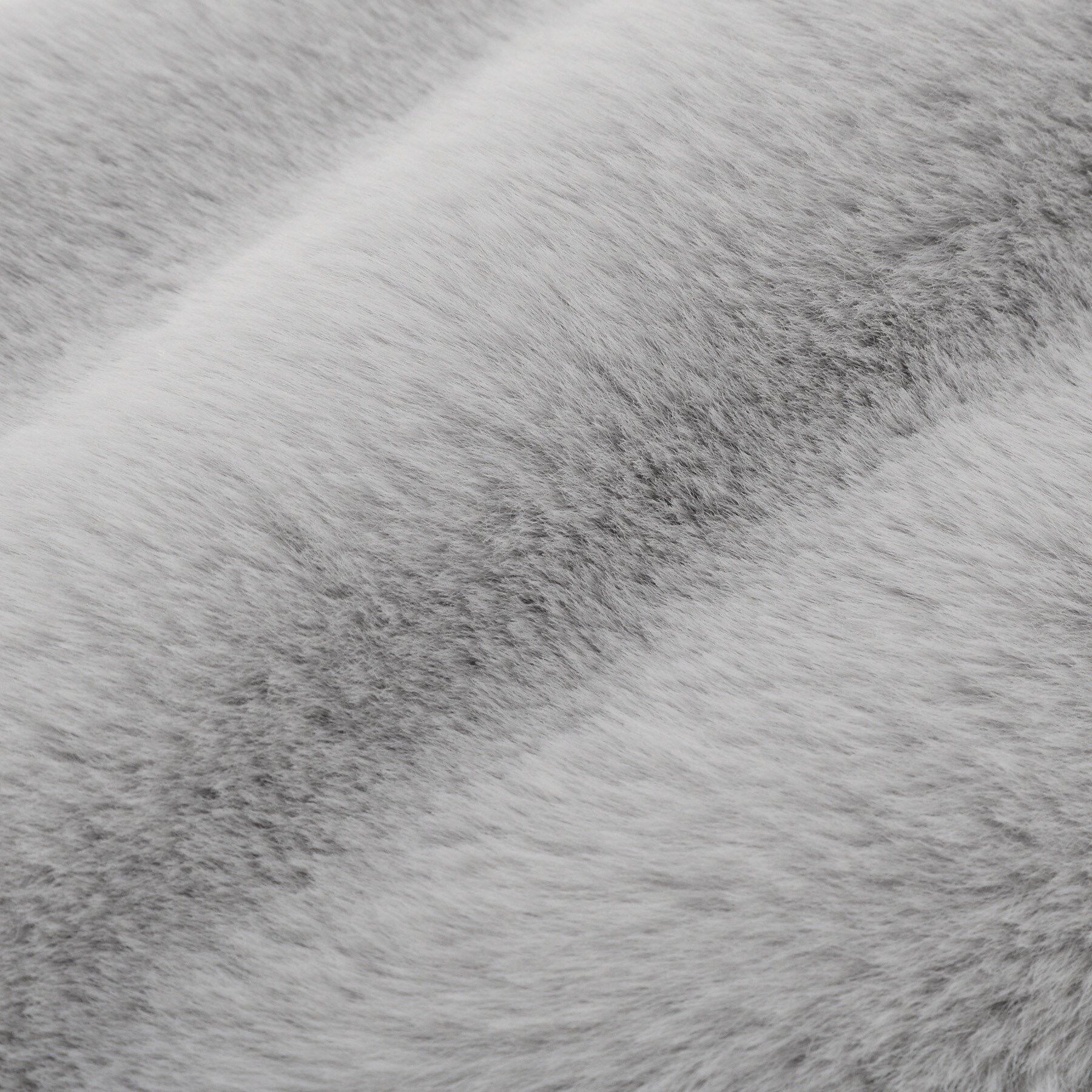 ITS&rsquo;DEMO「連パール調フェイクファーマフラー」|ストール|