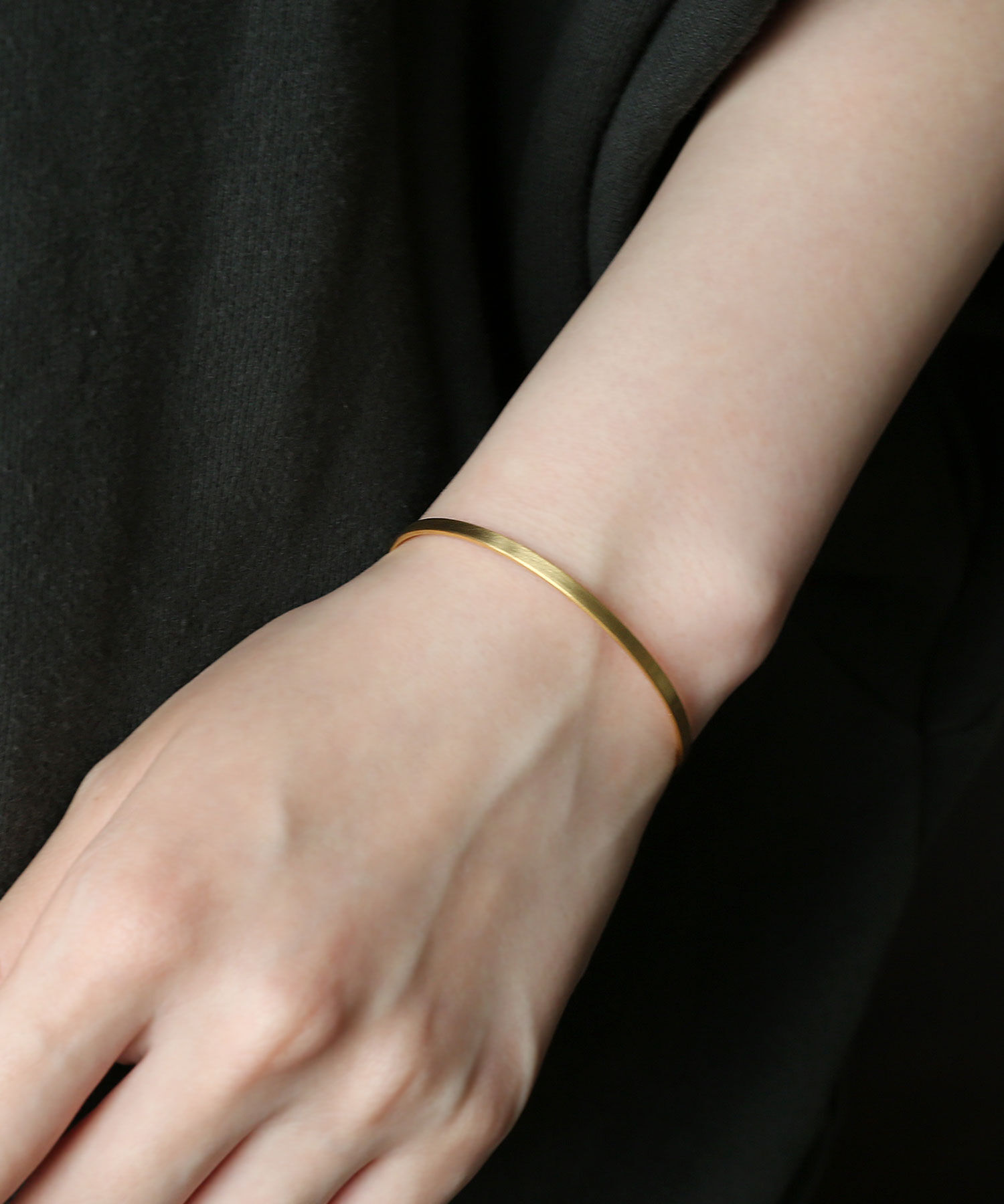 colleca la「ベーシックスリムバングル」|ブレスレット・バングル|ゴールド