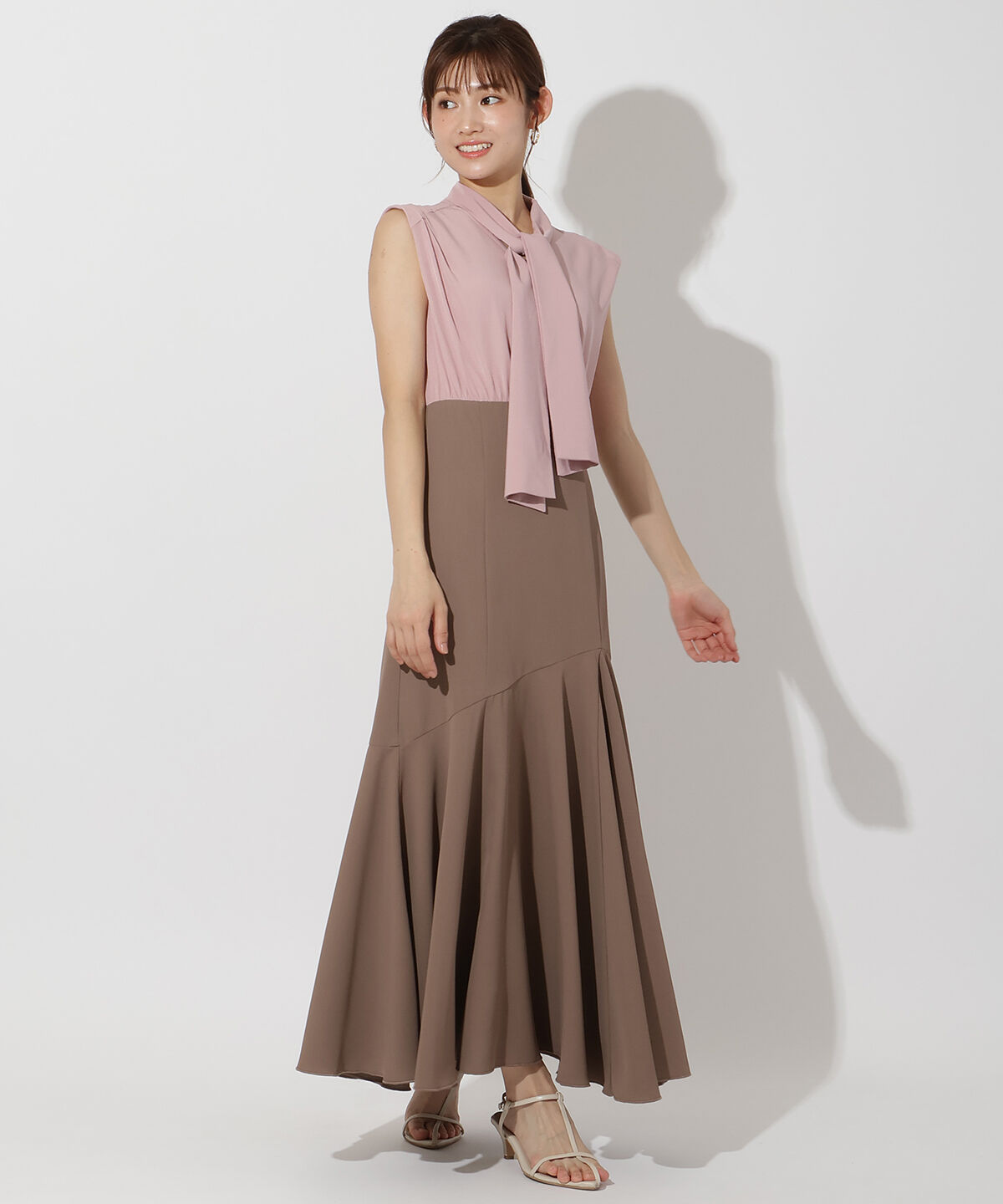 アンドクチュール「ボウタイ付きマーメイドドレス」|ドレス|ピンク