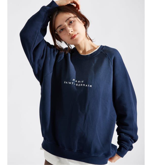 Paris Saint-Germain「【Paris Saint-Germain / パリ・サン＝ジェルマン】JP BACK EMBLEM SWEAT SHIRT」|スウェット・ジャージ|ネイビー