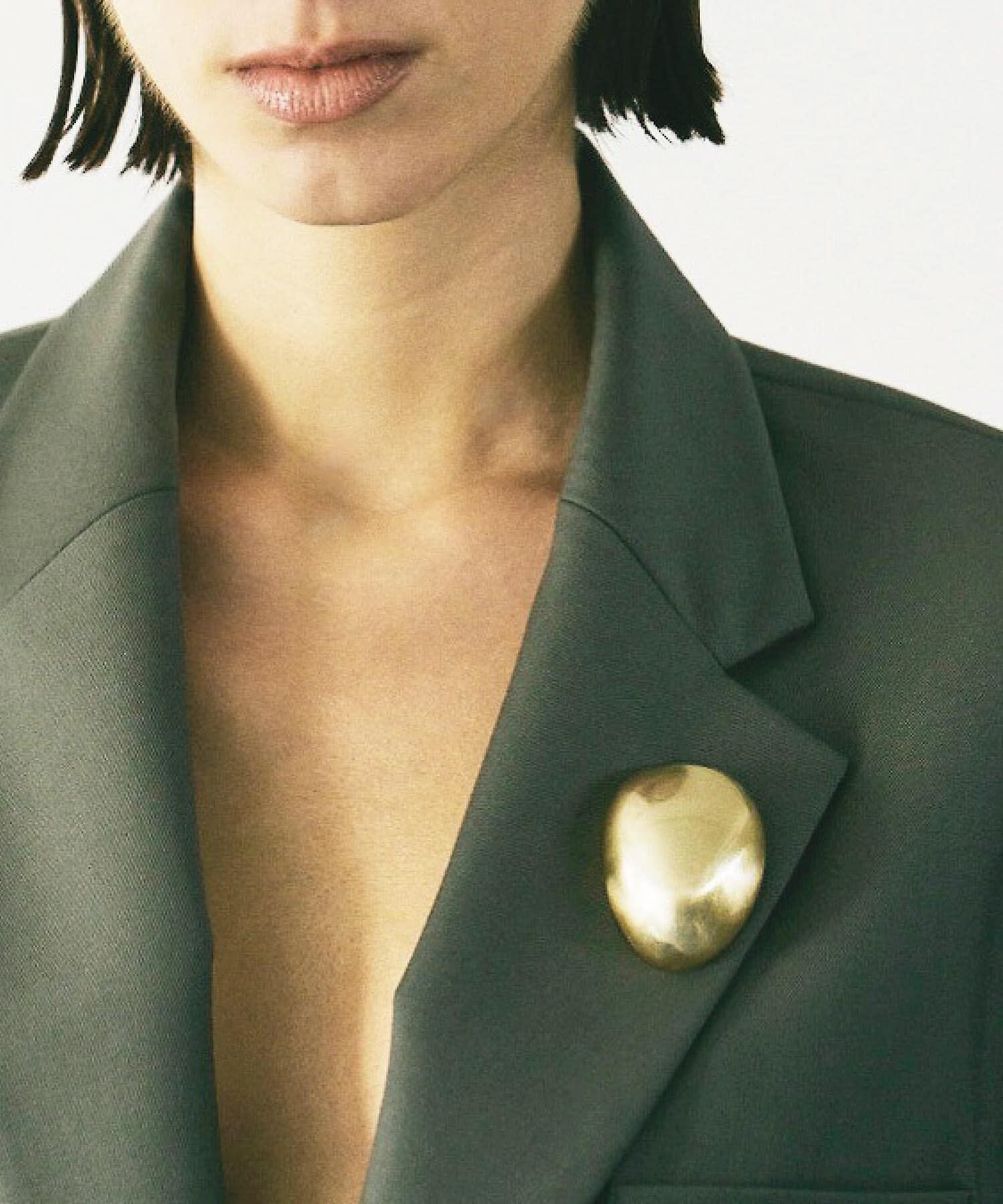 URBAN RESEARCH ROSSO「JAMIRAY　EGG SCULPTURE BROOCH」|ブローチ・コサージュ|ゴールド