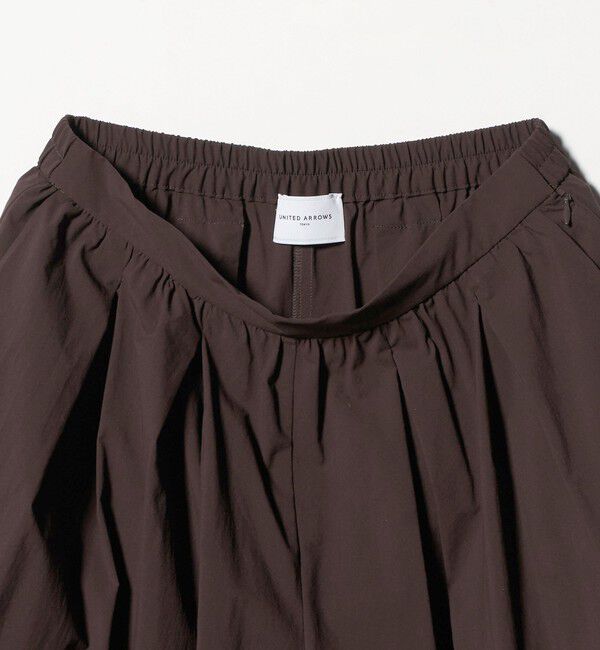 UNITED ARROWS「ギャザー フレア パンツ ‐はっ水 ウォッシャブル‐」|チノ|