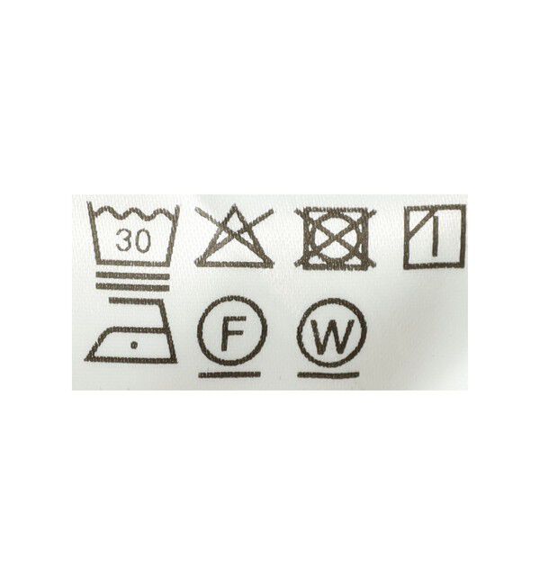 BEAMS「ベーシックフィット ミニロゴ クルーネック Tシャツ」|Tシャツ・カットソー|