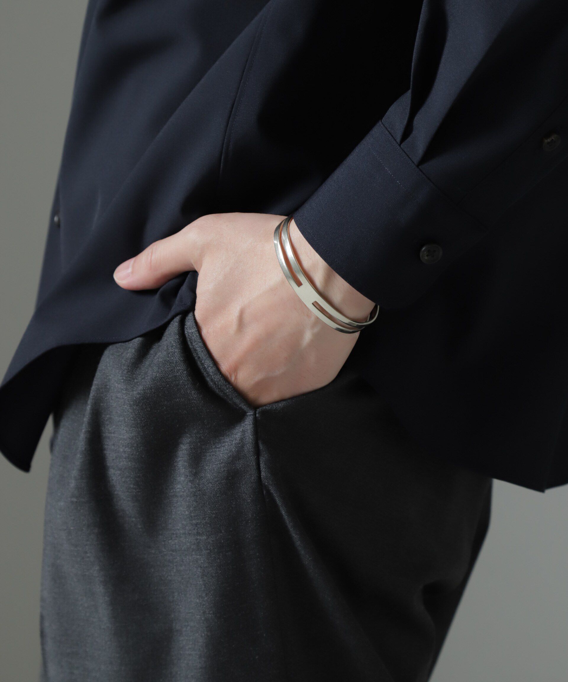 nano･universe「「NU jewelry」ジャーマンシルバースルーバングル」|ブレスレット・バングル|シルバー