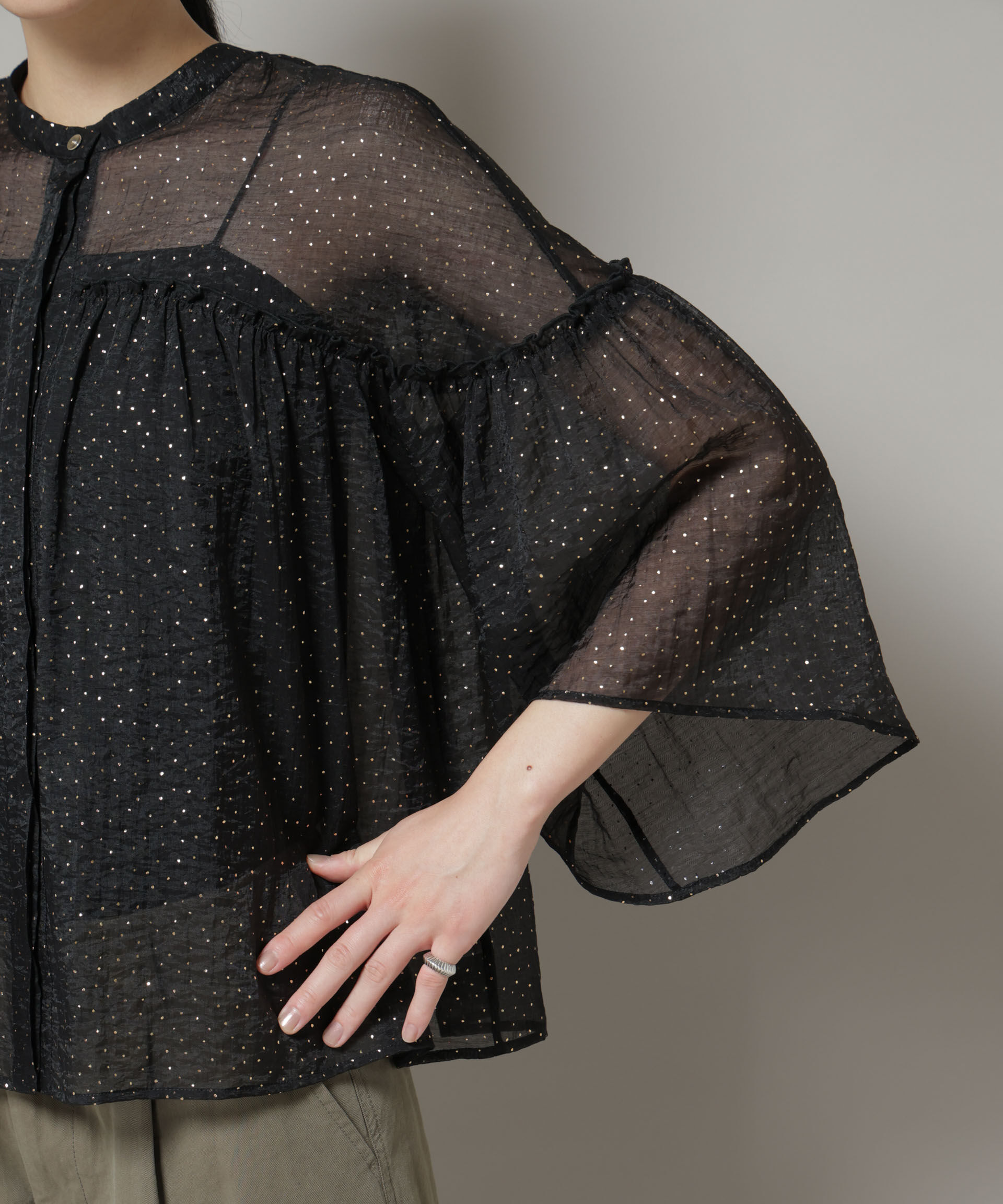 nano･universe「グリッタードットギャザーブラウス」|シャツ・ブラウス|