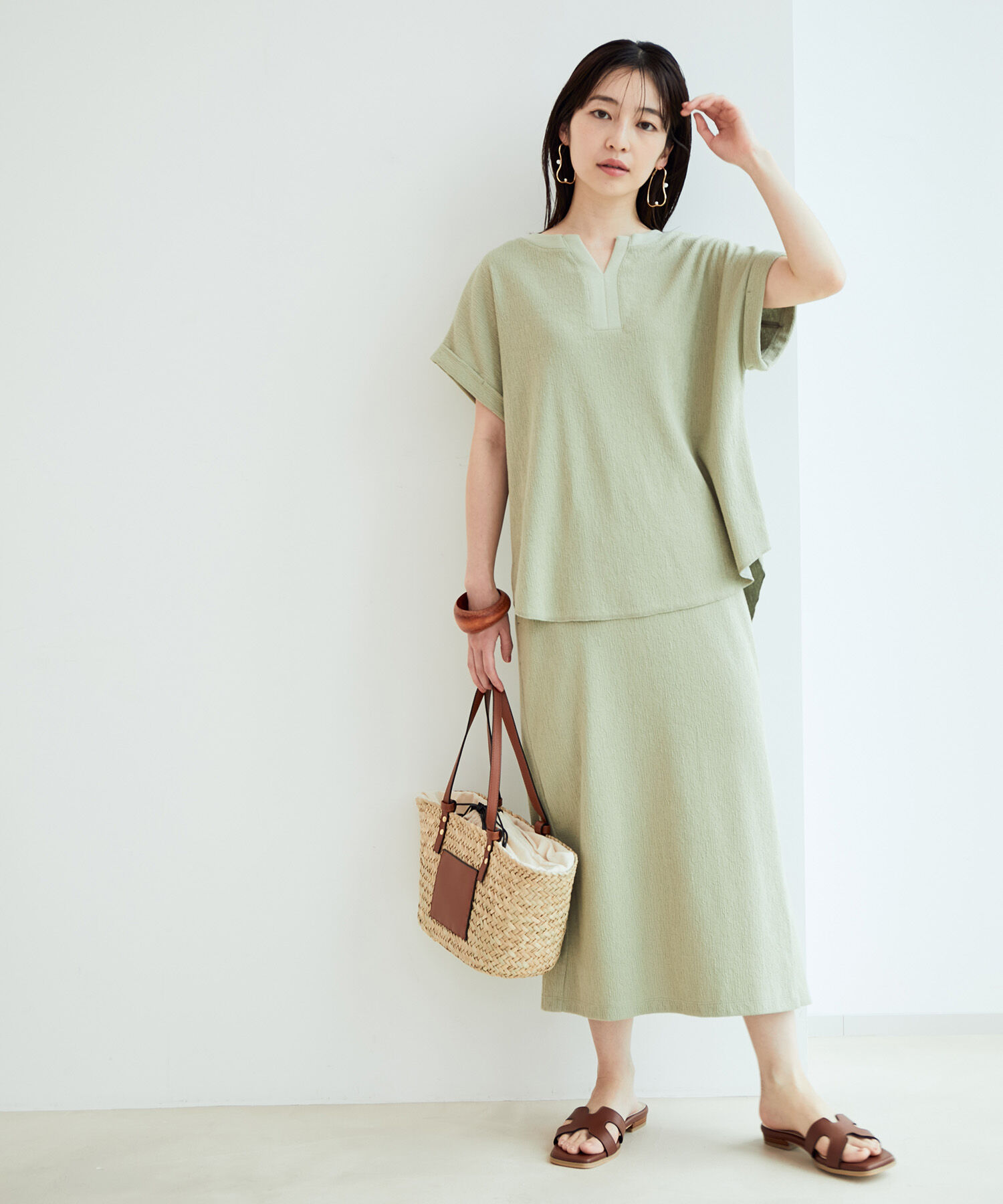 Juze「【新色追加】リサイクルフェイクレザーカットワークフラットサンダル【sustainable】」|サンダル|