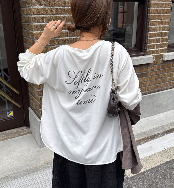  「【インフルエンサーSAKURA企画】ミニダンボールロゴロンTEE」|Tシャツ・カットソー|オフホワイト